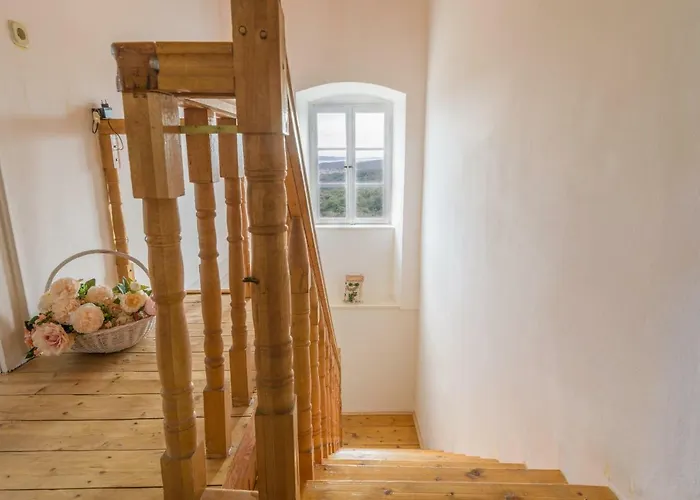 וילה Andante טרוגיר