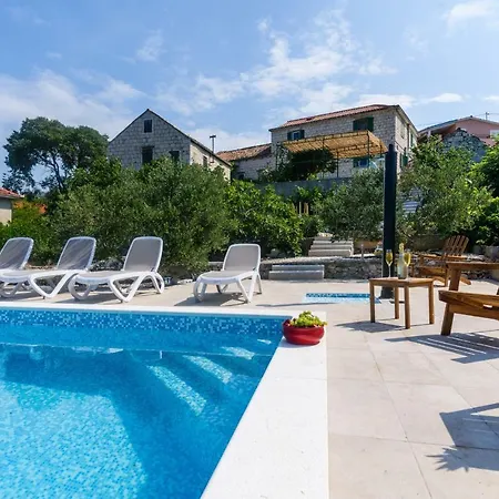 Andante 트로기르