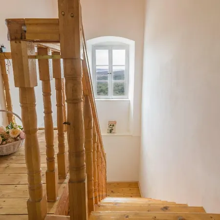 빌라 Andante 트로기르